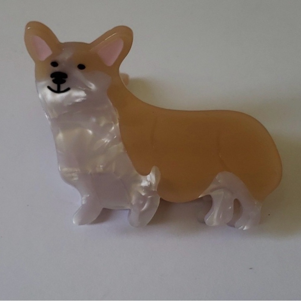 NWOT Corgi Hair Clip Tan and Cream